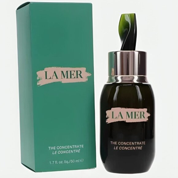 La Mer The Concentrate Serum 1.7 fl oz | Luxury Skin Barrier Repair - Picture 2 of 4